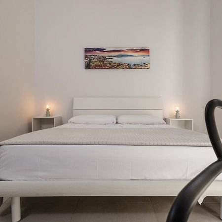 Caroline'S House Otel Napoli Dış mekan fotoğraf