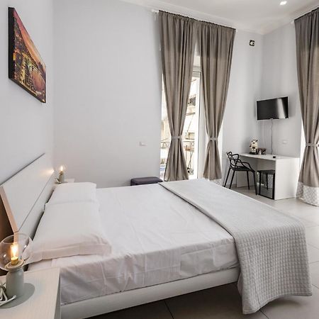 Caroline'S House Otel Napoli Dış mekan fotoğraf