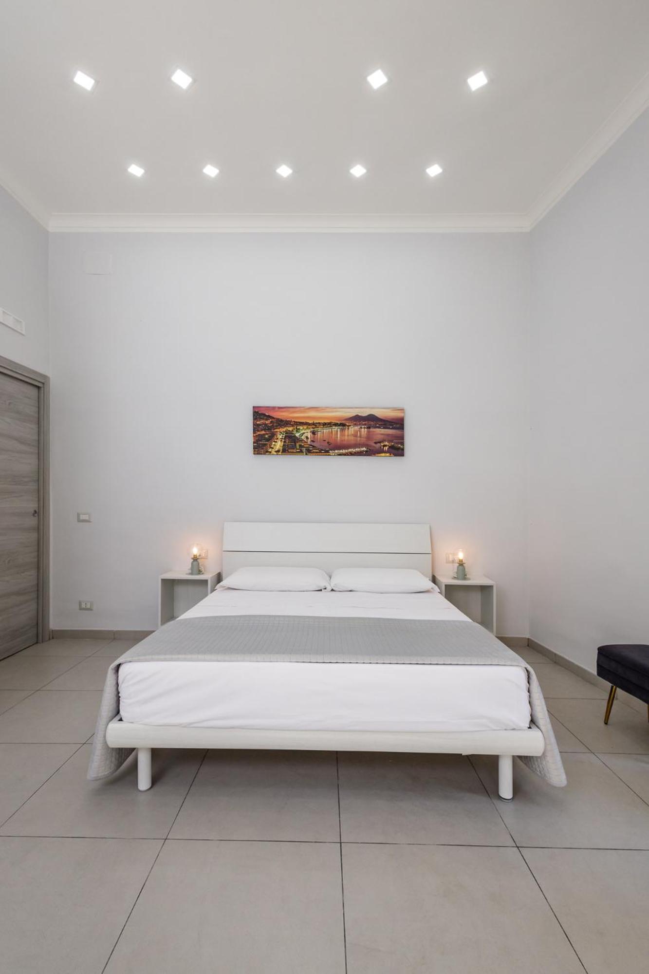 Caroline'S House Otel Napoli Dış mekan fotoğraf