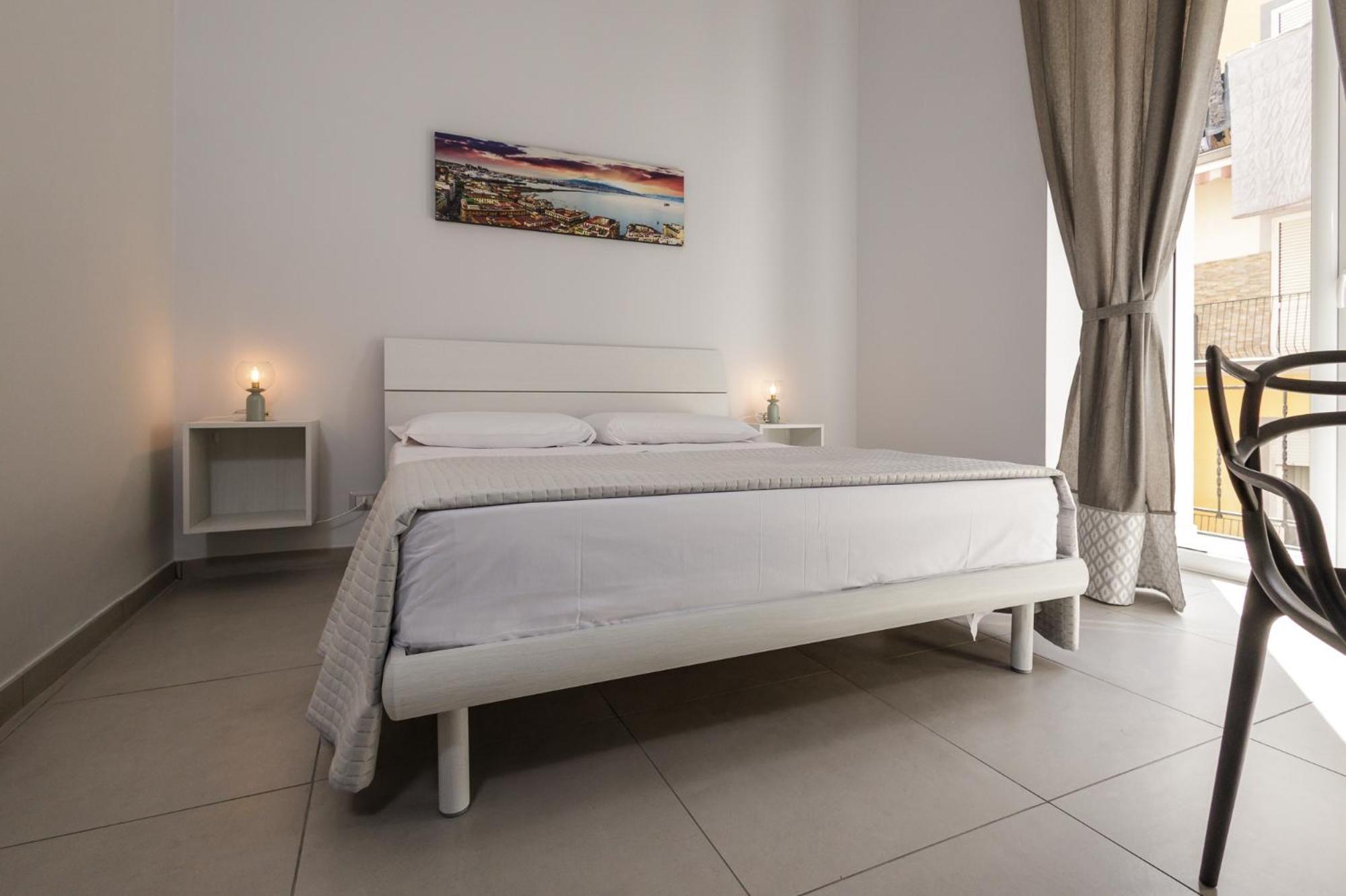 Caroline'S House Otel Napoli Dış mekan fotoğraf