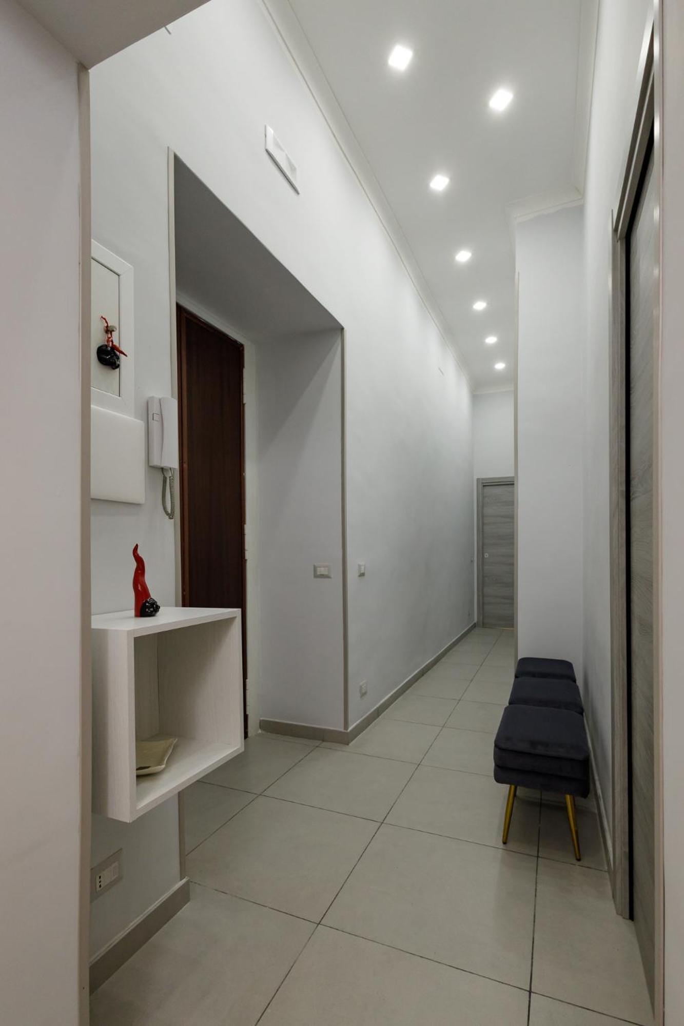 Caroline'S House Otel Napoli Dış mekan fotoğraf